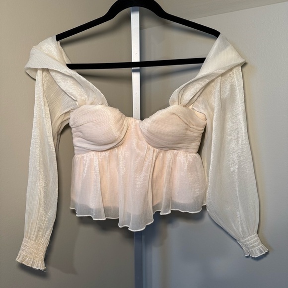 House of Harlow 1960 x Revolve Burna Blouse size XS off shoulder chiffon - Picture 2 of 8